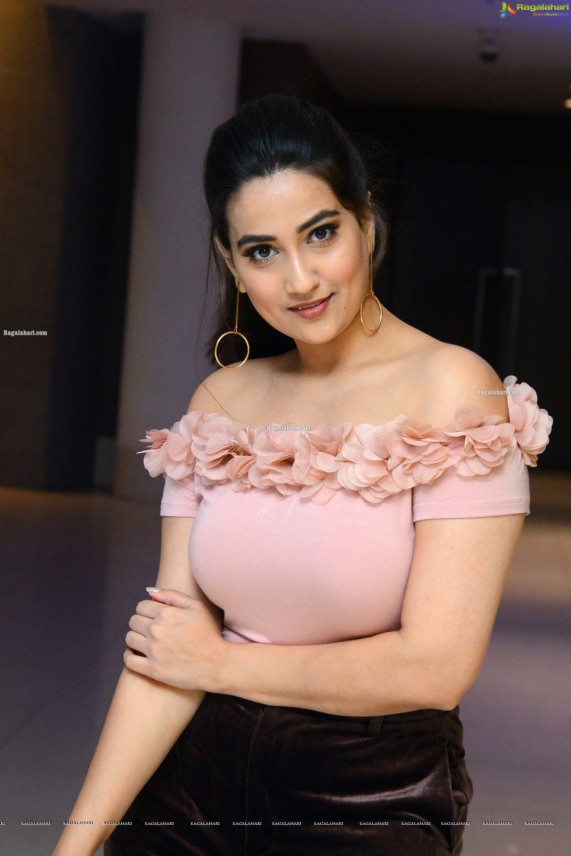 Manjusha at Disco Raja Movie Success Meet - HD Gallery