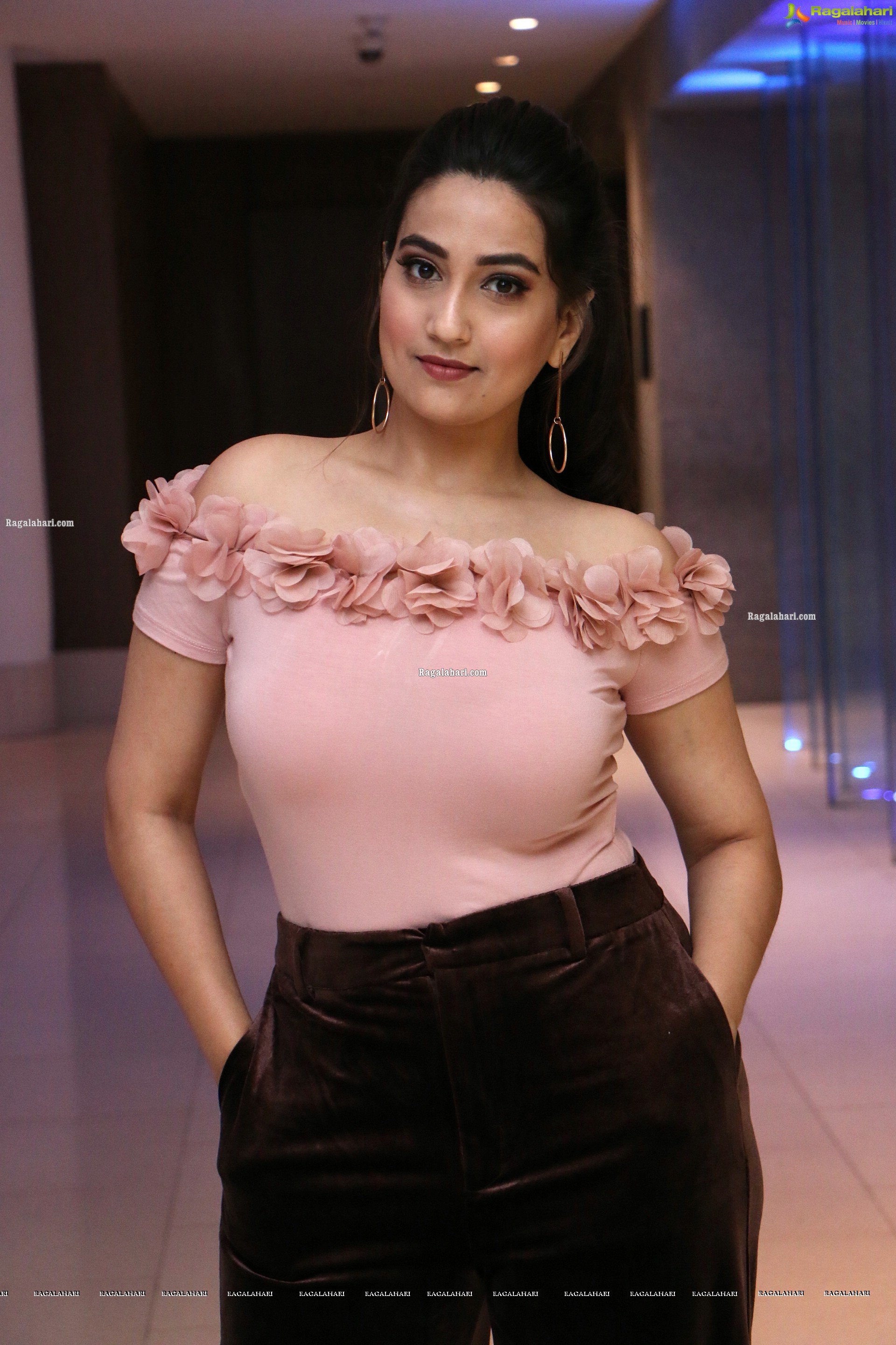 Manjusha at Disco Raja Movie Success Meet - HD Gallery