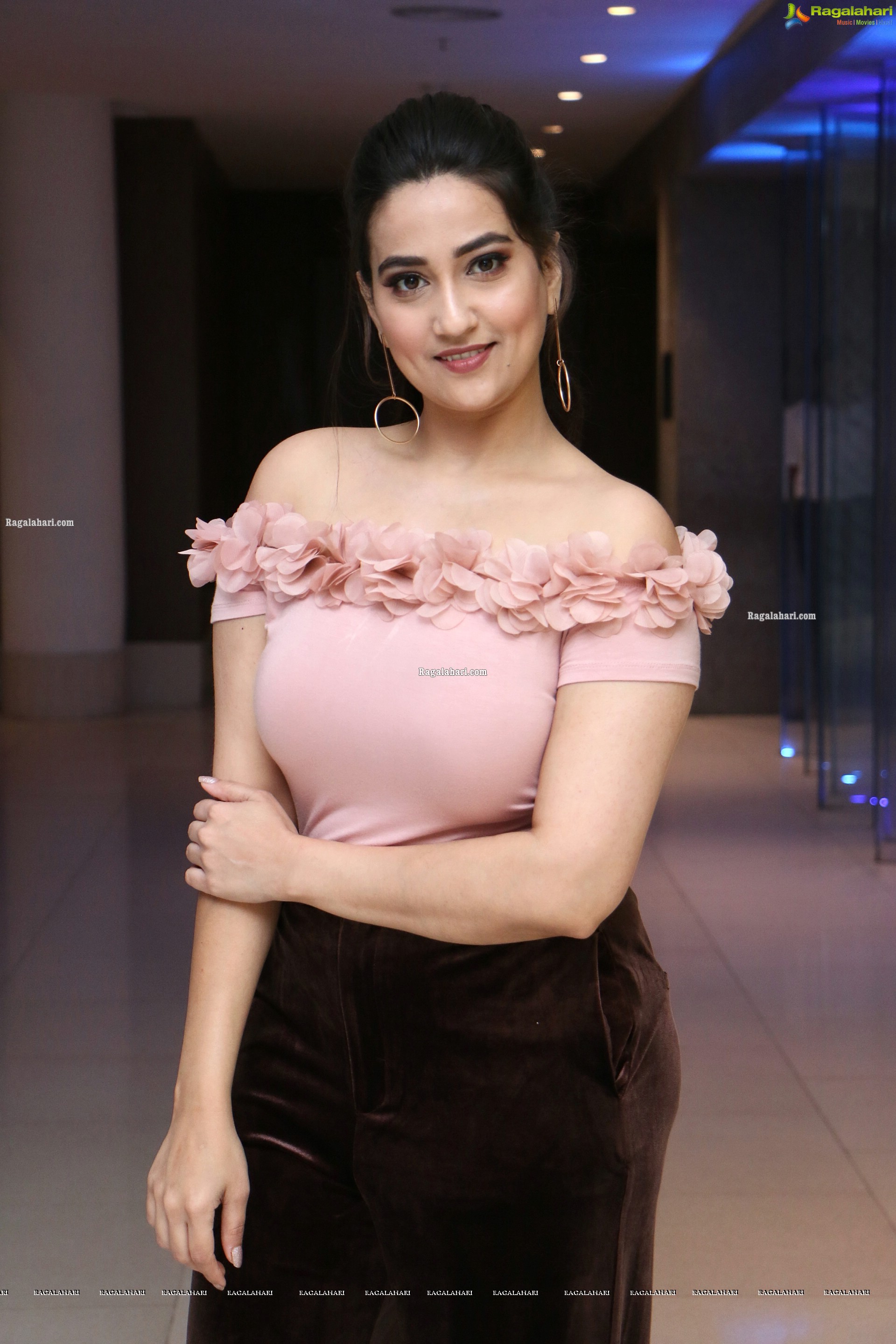 Manjusha at Disco Raja Movie Success Meet - HD Gallery