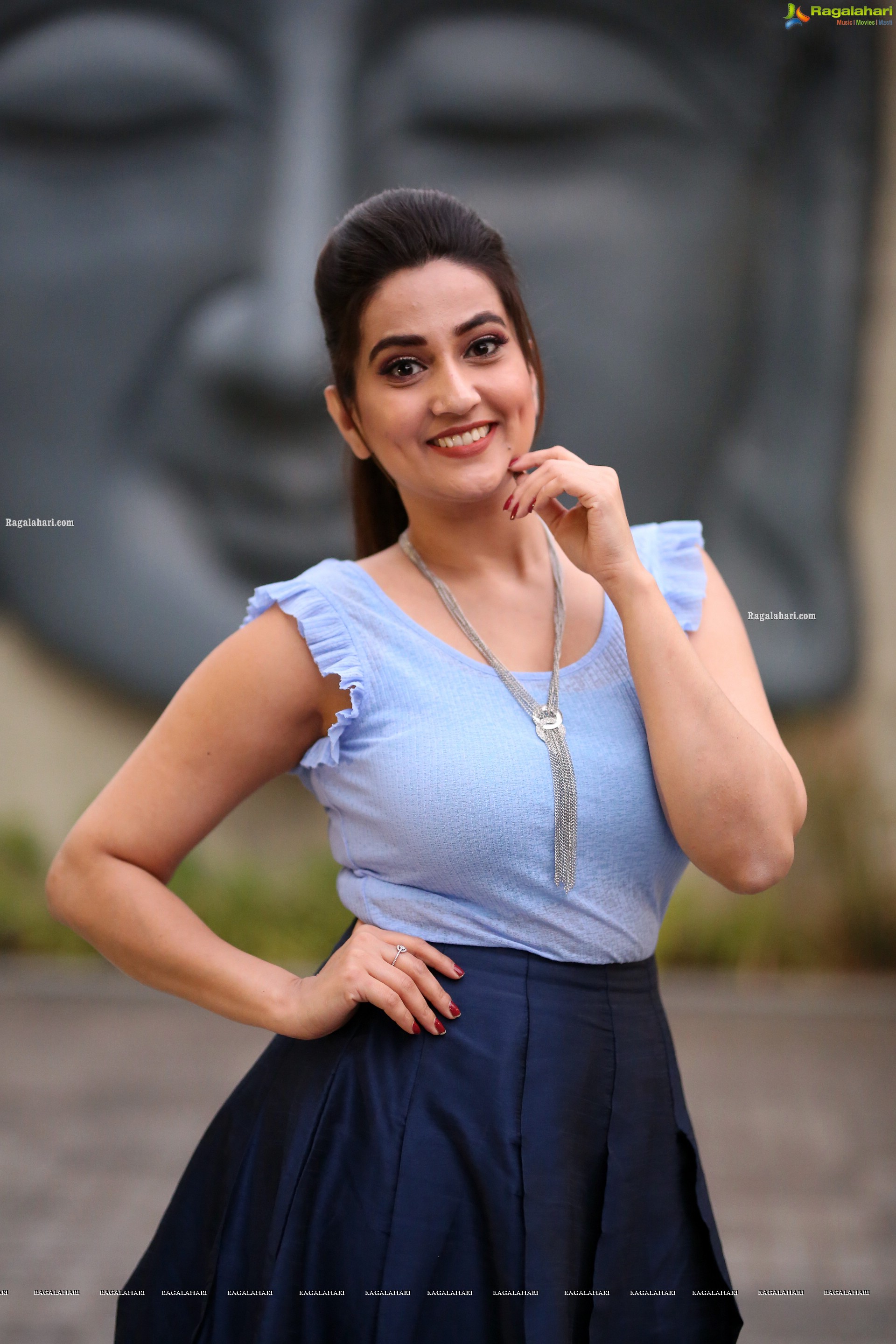 Manjusha @ Sarileru Neekevvaru Thanks Meet - HD Gallery