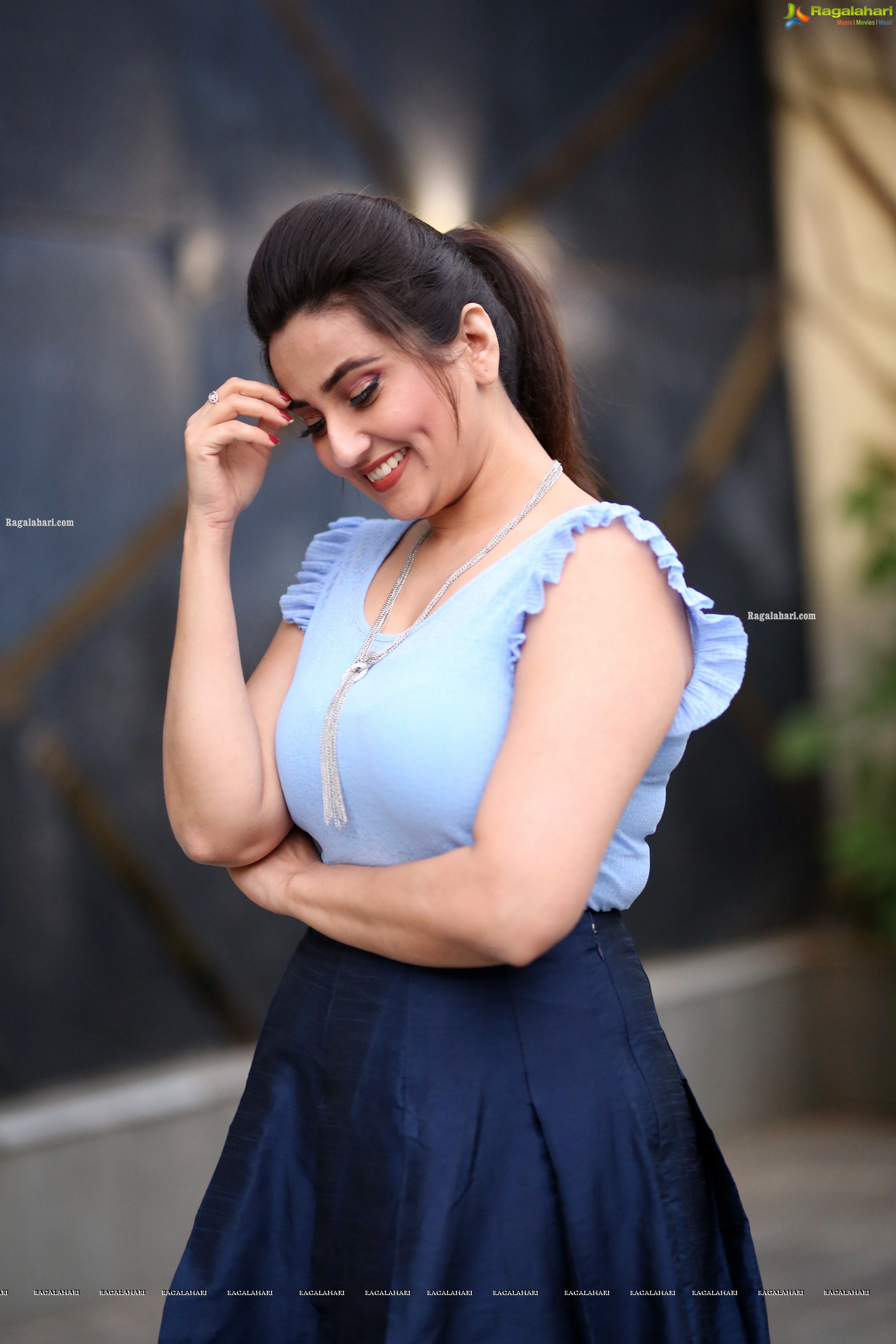 Manjusha @ Sarileru Neekevvaru Thanks Meet - HD Gallery