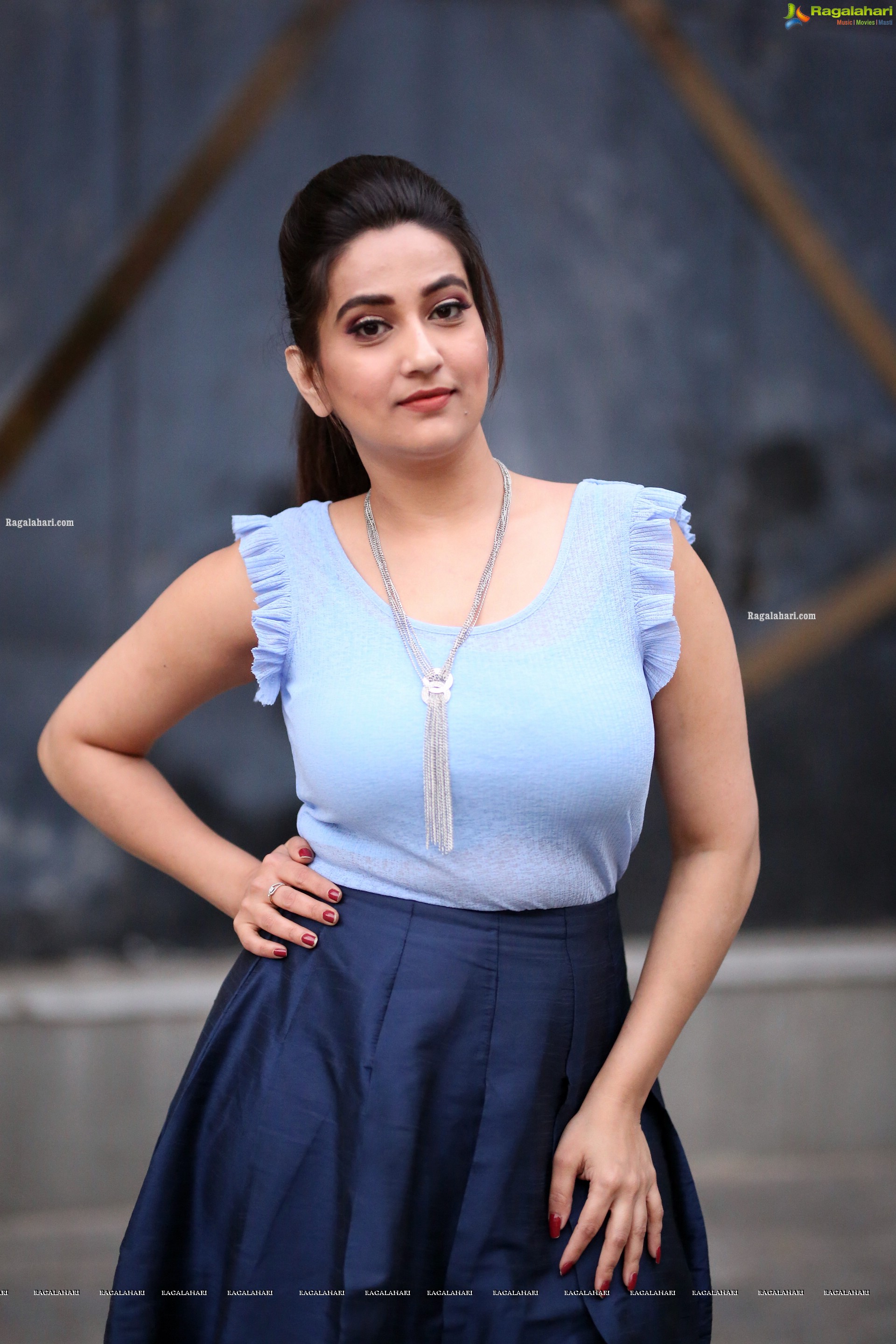 Manjusha @ Sarileru Neekevvaru Thanks Meet - HD Gallery