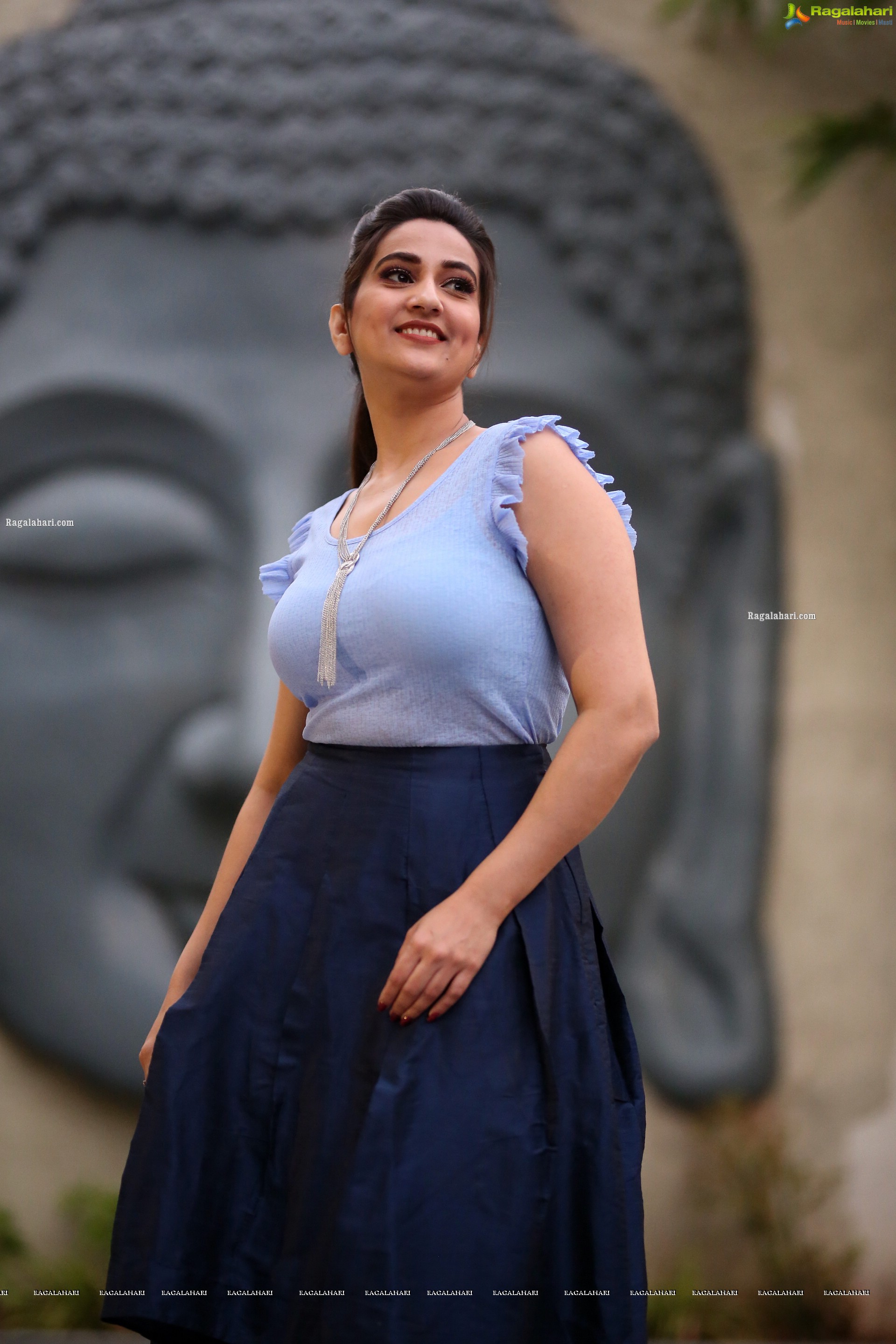 Manjusha @ Sarileru Neekevvaru Thanks Meet - HD Gallery