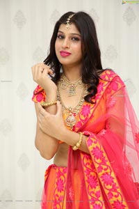 Naziya Khan at Manepally Jewellers Dilsukhnagar