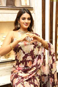 Nidhhi Agerwal at Manepally Jewellers Dilsukhnagar