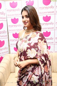 Nidhhi Agerwal at Manepally Jewellers Dilsukhnagar