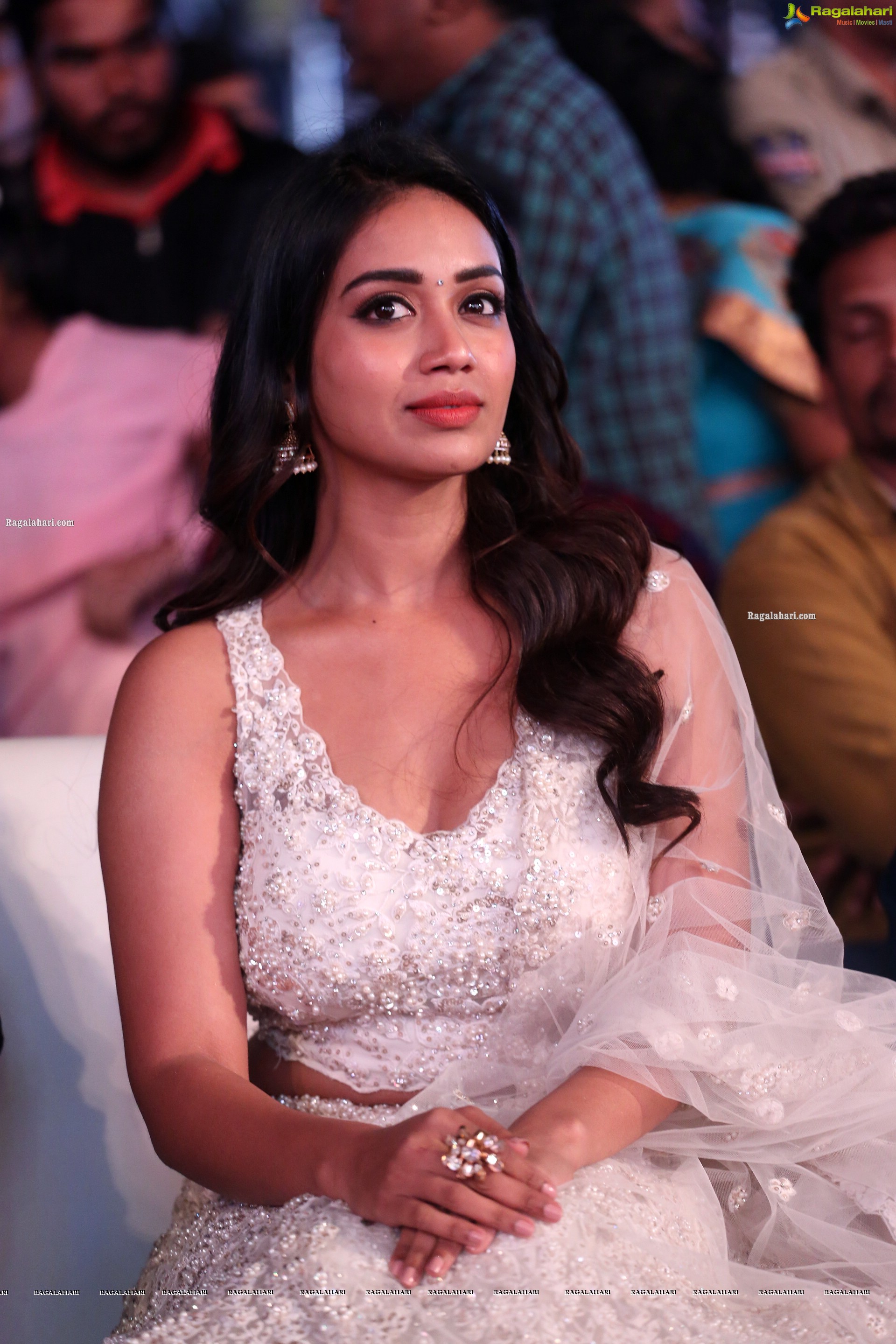 Nivetha Pethuraj @ Ala Vaikunthapuramulo Musical Concert - HD Gallery