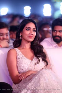 Nivetha Pethuraj HD Photos