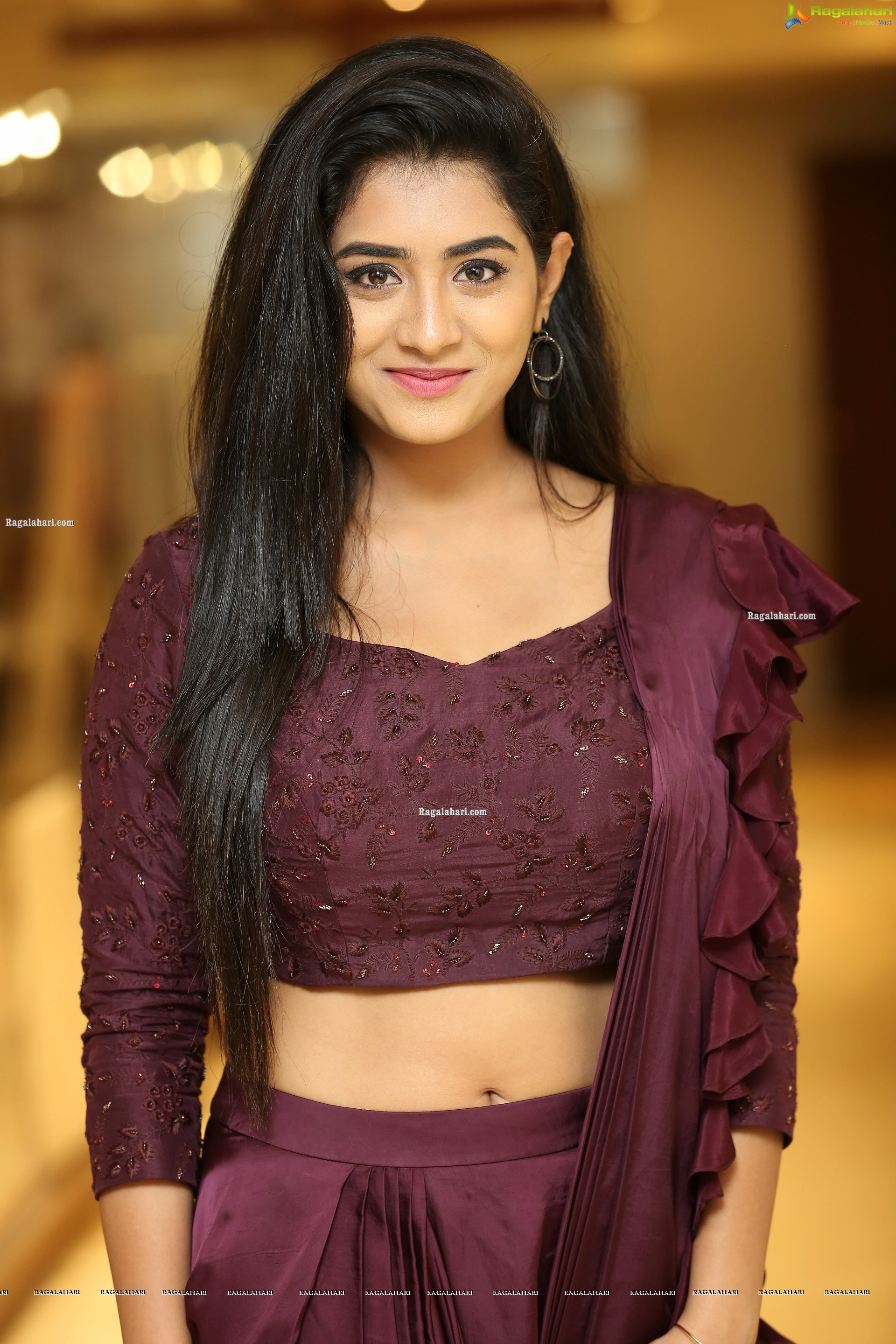 Rashi Singh at Trendz Lifestyle Expo 2020 - HD Gallery