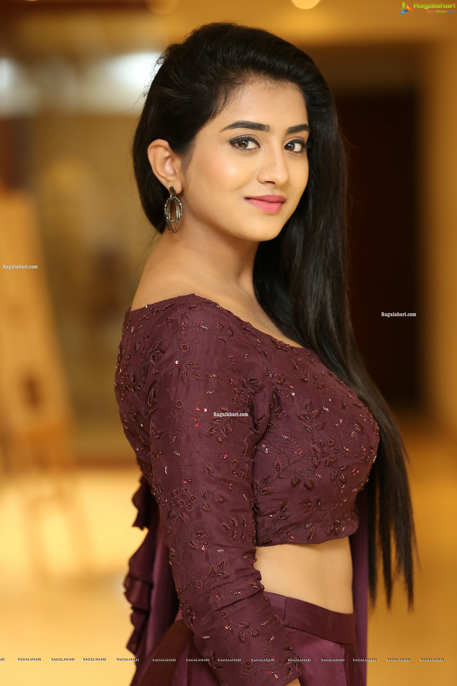 Rashi Singh at Trendz Lifestyle Expo 2020 - HD Gallery