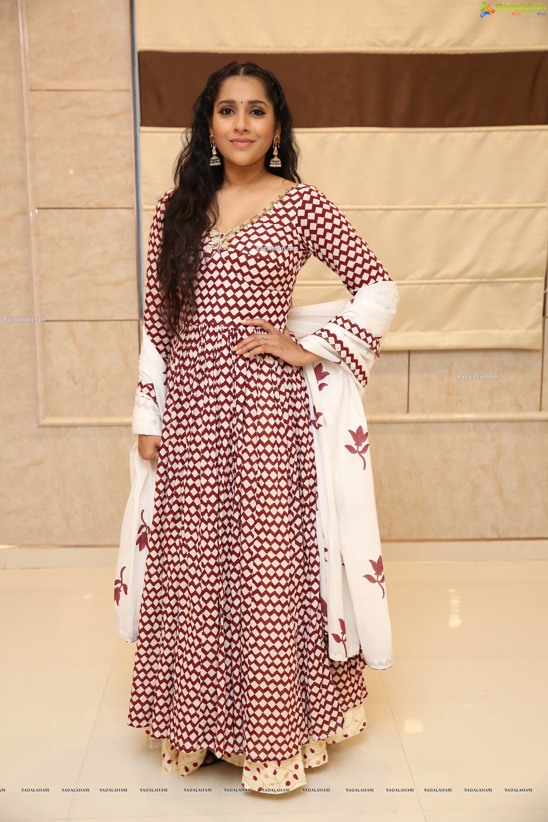 Rashmi Gautam at Match Finder Customer Care Center Launch - HD Gallery