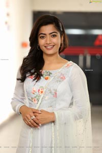 Rashmika Mandana at Sarileru Neekevvaru Interview