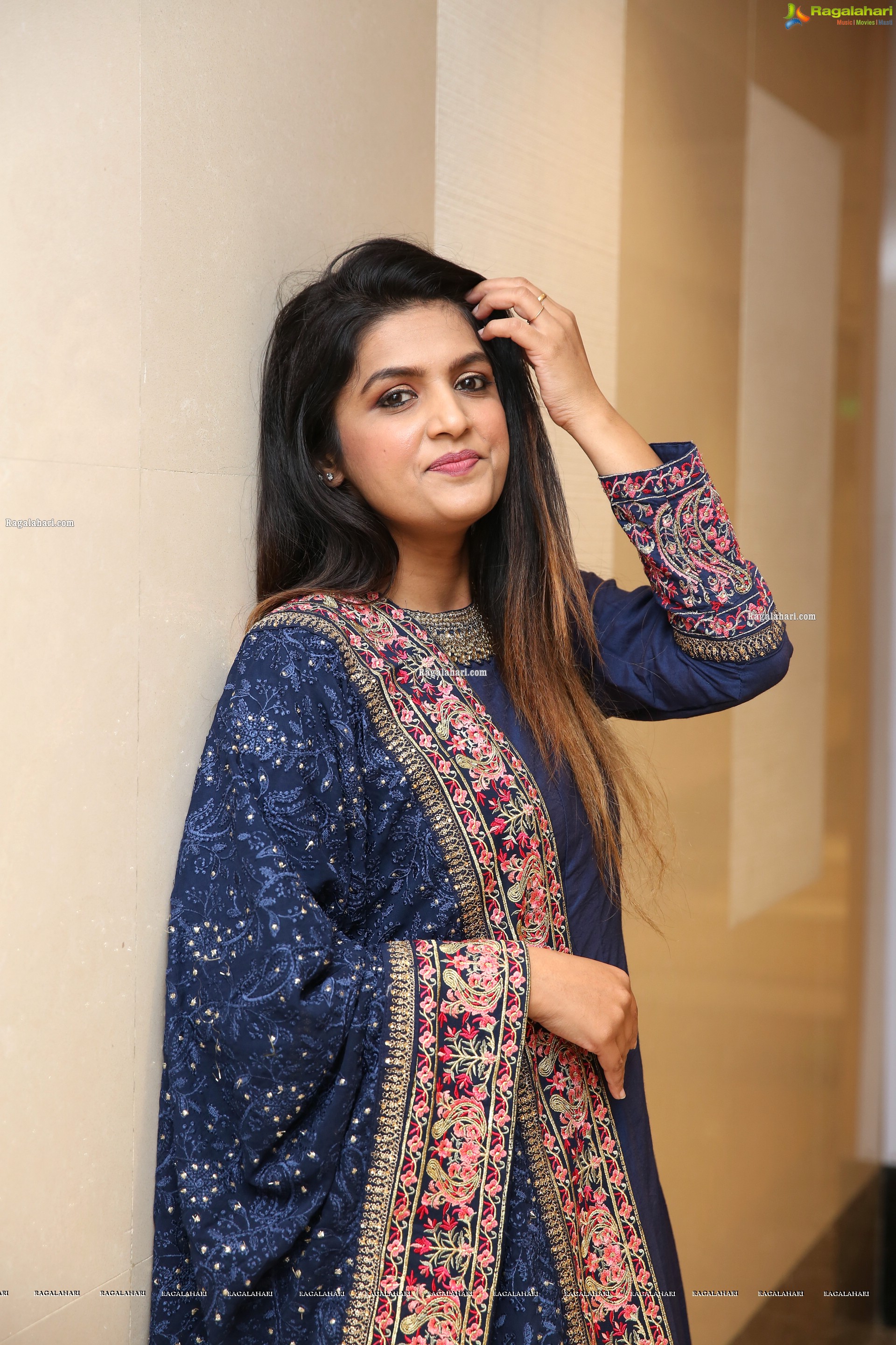 Ritu Biradar at Sutraa Grand Curtain Raiser & Fashion Showcase - HD Gallery