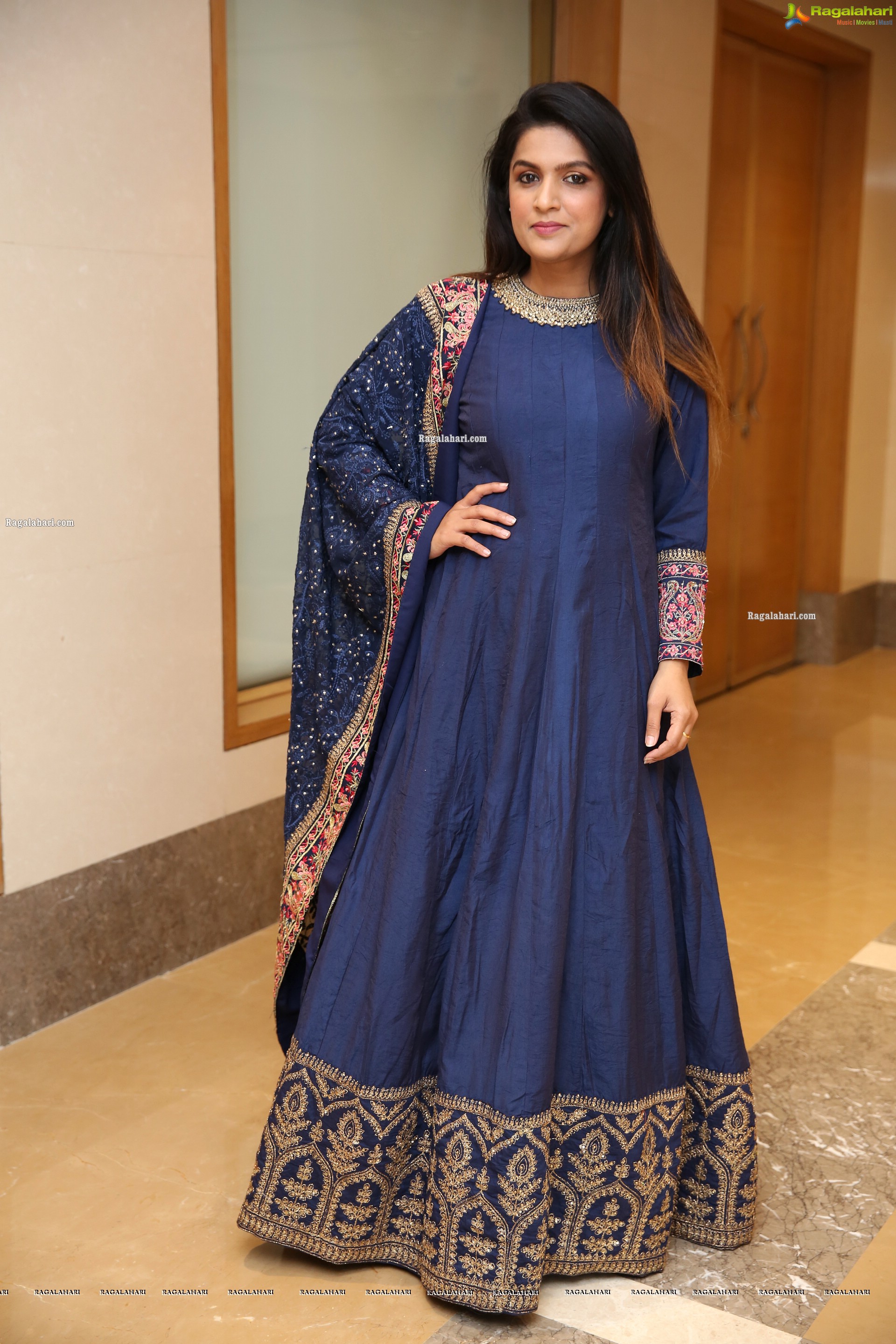 Ritu Biradar at Sutraa Grand Curtain Raiser & Fashion Showcase - HD Gallery