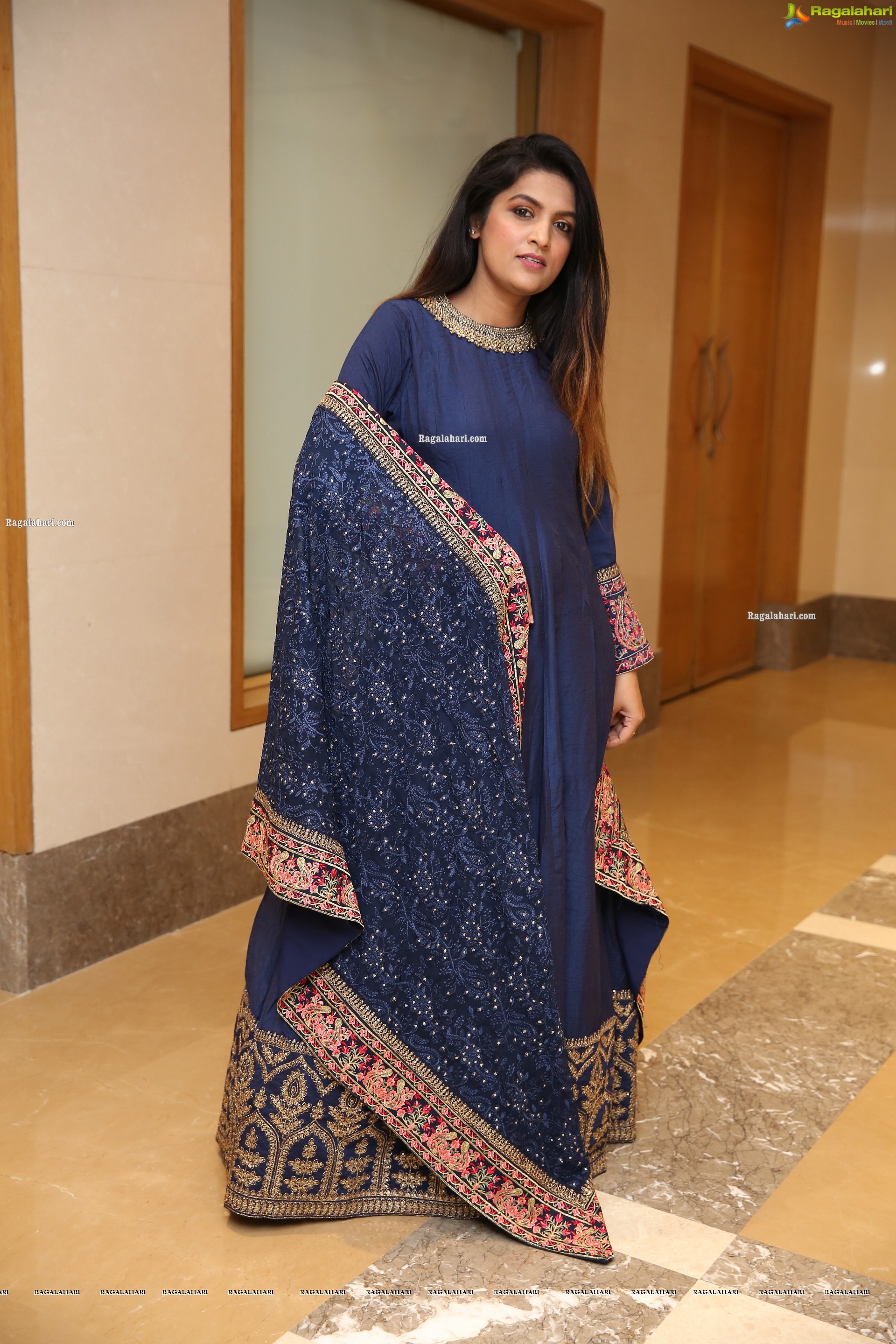 Ritu Biradar at Sutraa Grand Curtain Raiser & Fashion Showcase - HD Gallery