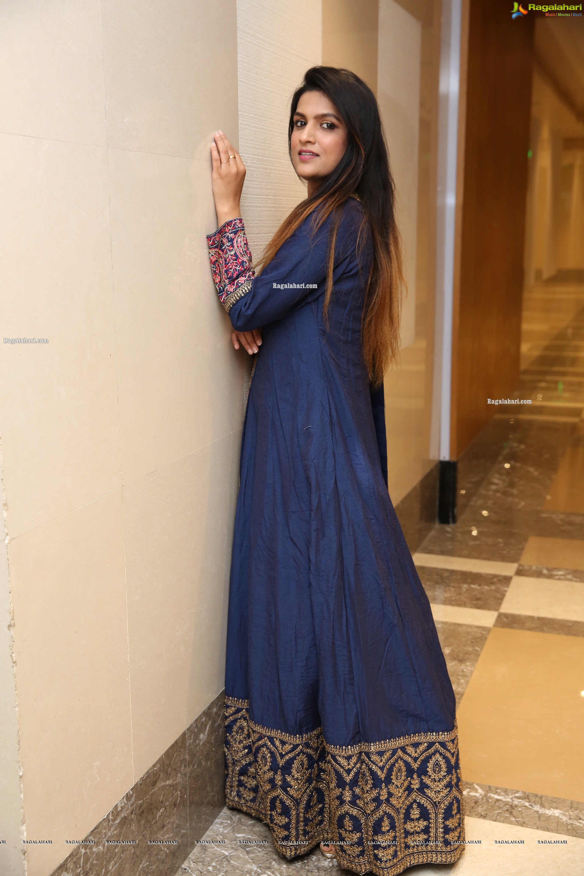 Ritu Biradar at Sutraa Grand Curtain Raiser & Fashion Showcase - HD Gallery