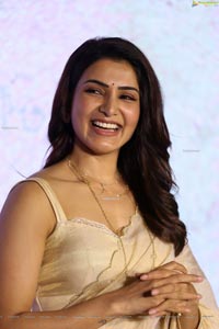 Samantha Akkineni at Jaanu Trailer Launch