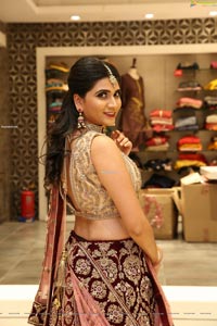 Sandhya Thota at Neeru's End Of Season Sale