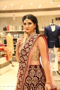 Sandhya Thota at Neeru's End Of Season Sale