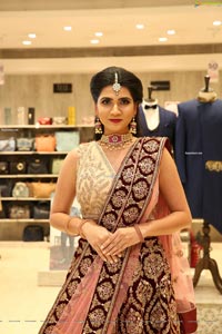 Sandhya Thota at Neeru's End Of Season Sale