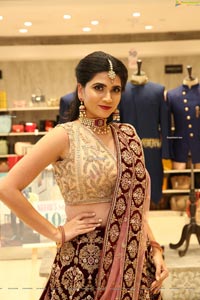 Sandhya Thota at Neeru's End Of Season Sale