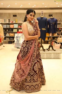 Sandhya Thota at Neeru's End Of Season Sale