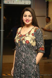 Sangeeta HD Photos @ Sarileru Neekevvaru Thanks Meet