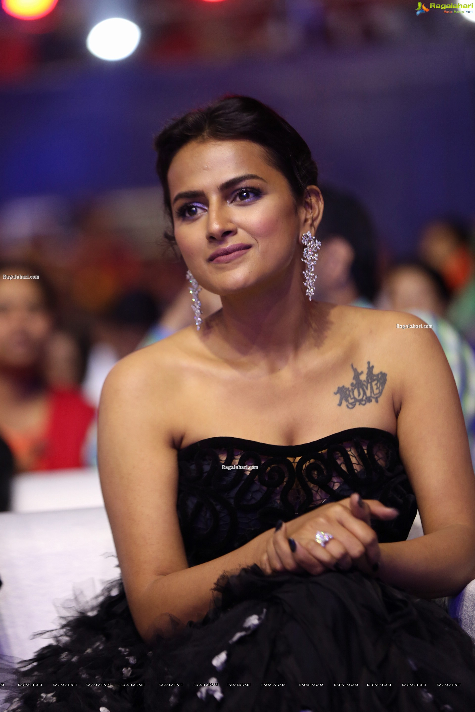 Shraddha Srinath at Zee Cine Awards Telugu 2020 - HD Gallery