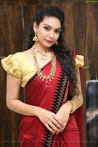 Simran Saniya at Manepally Jewellers Dilsukhnagar