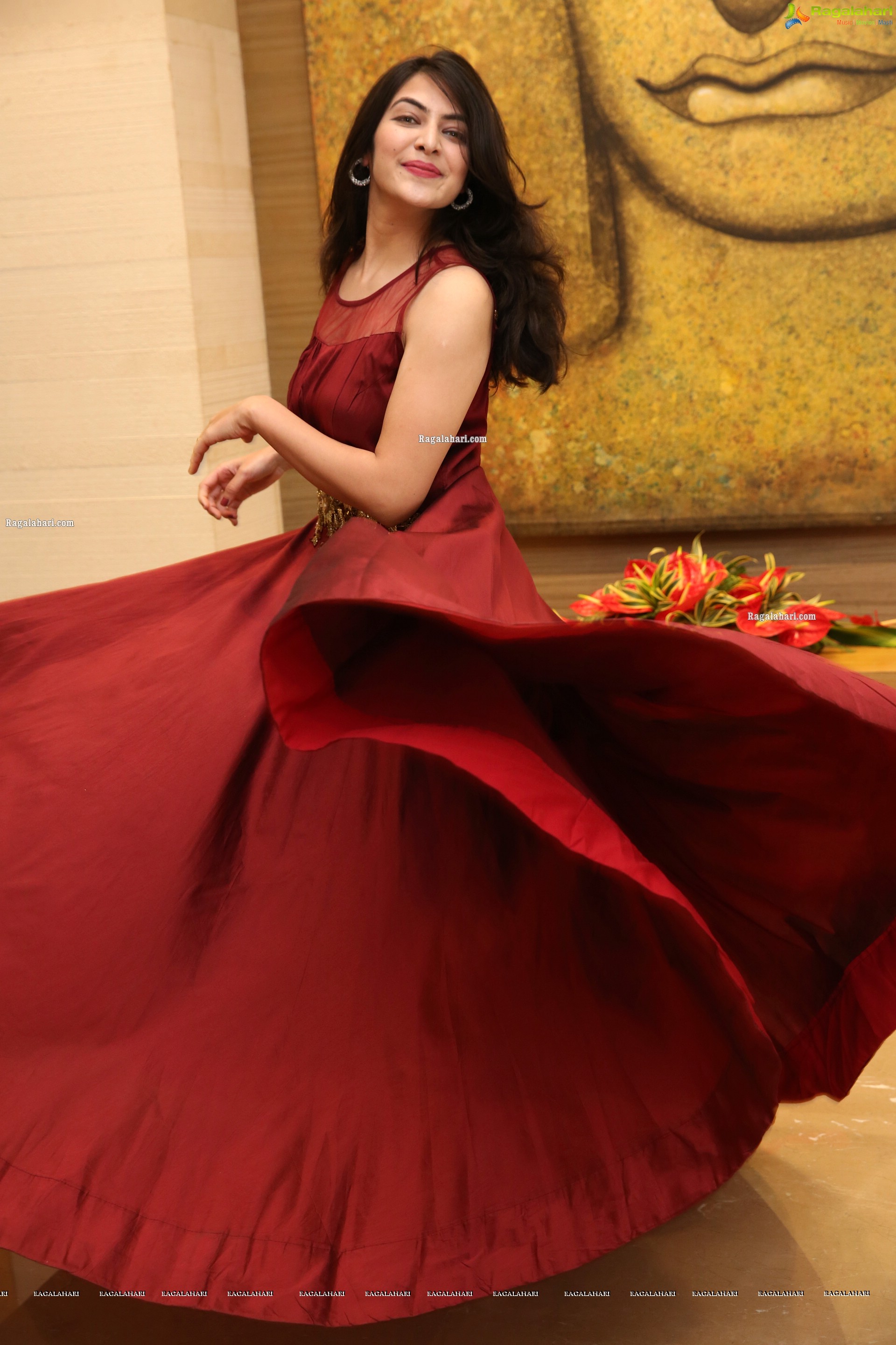 Supraja Reddy at Sutraa Grand Curtain Raiser & Fashion Showcase - HD Gallery
