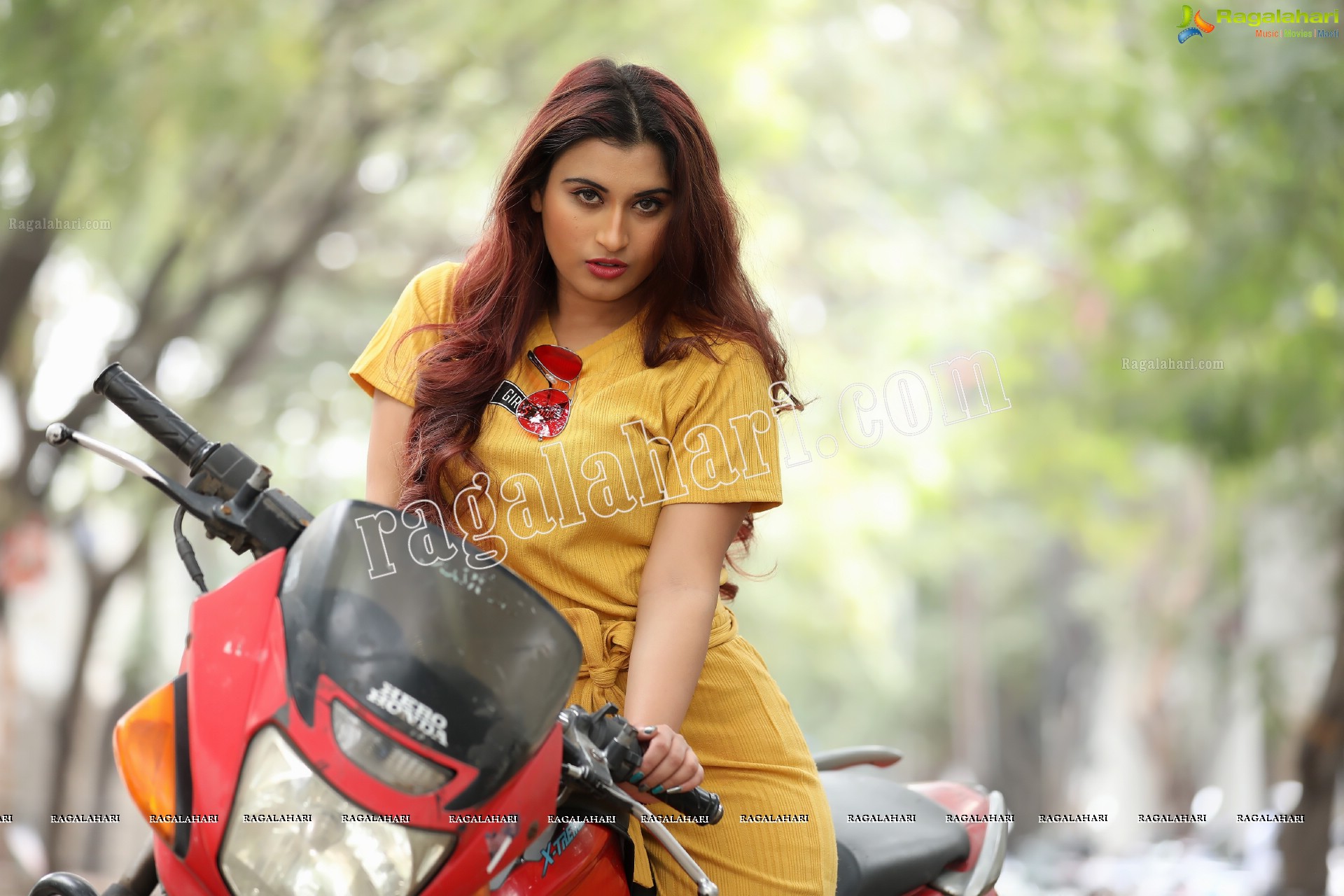 Gunnjan Aras (Exclusive Photo Shoot) (High Definition Photos)