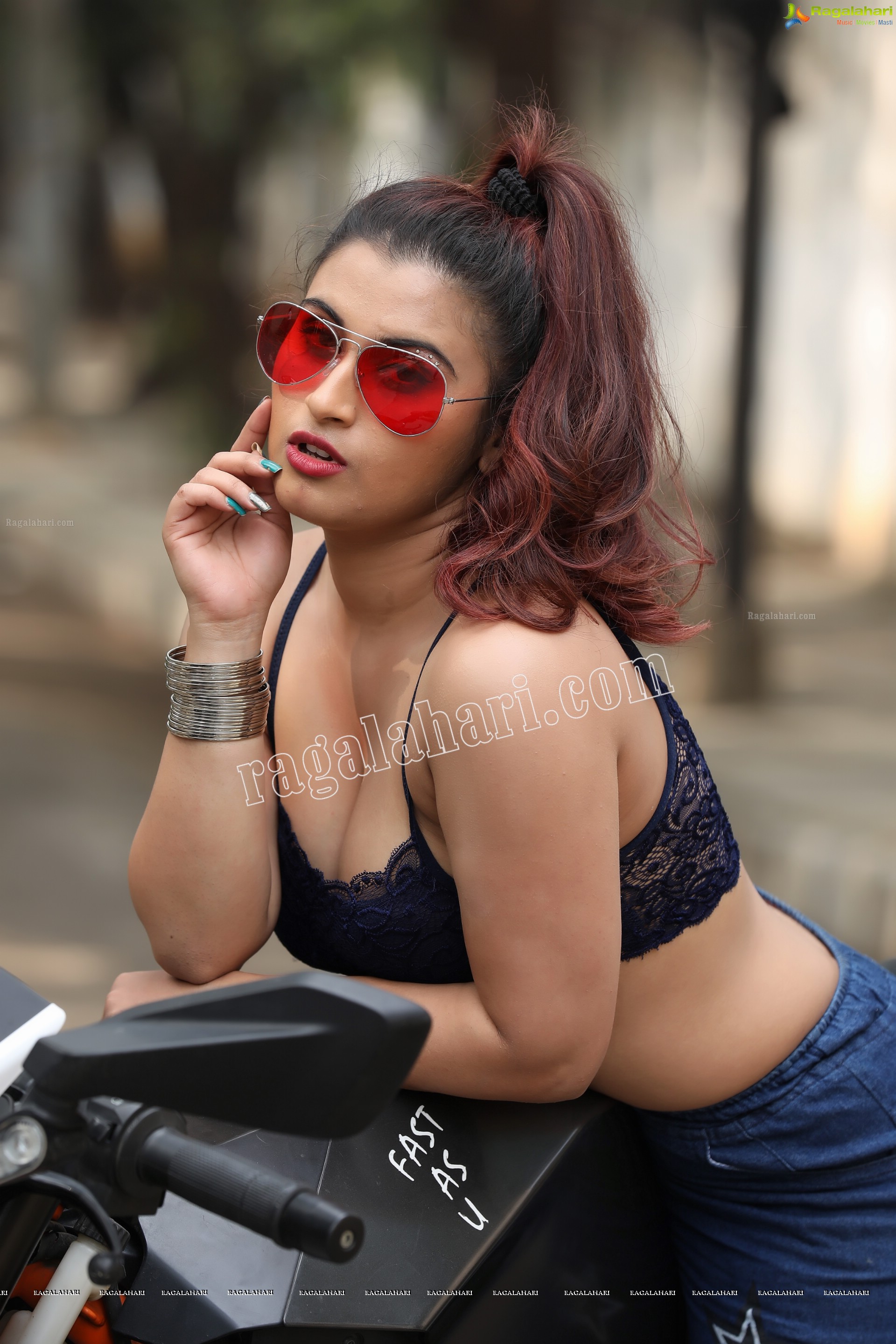 Gunnjan Aras (Exclusive Photo Shoot) (High Definition Photos)