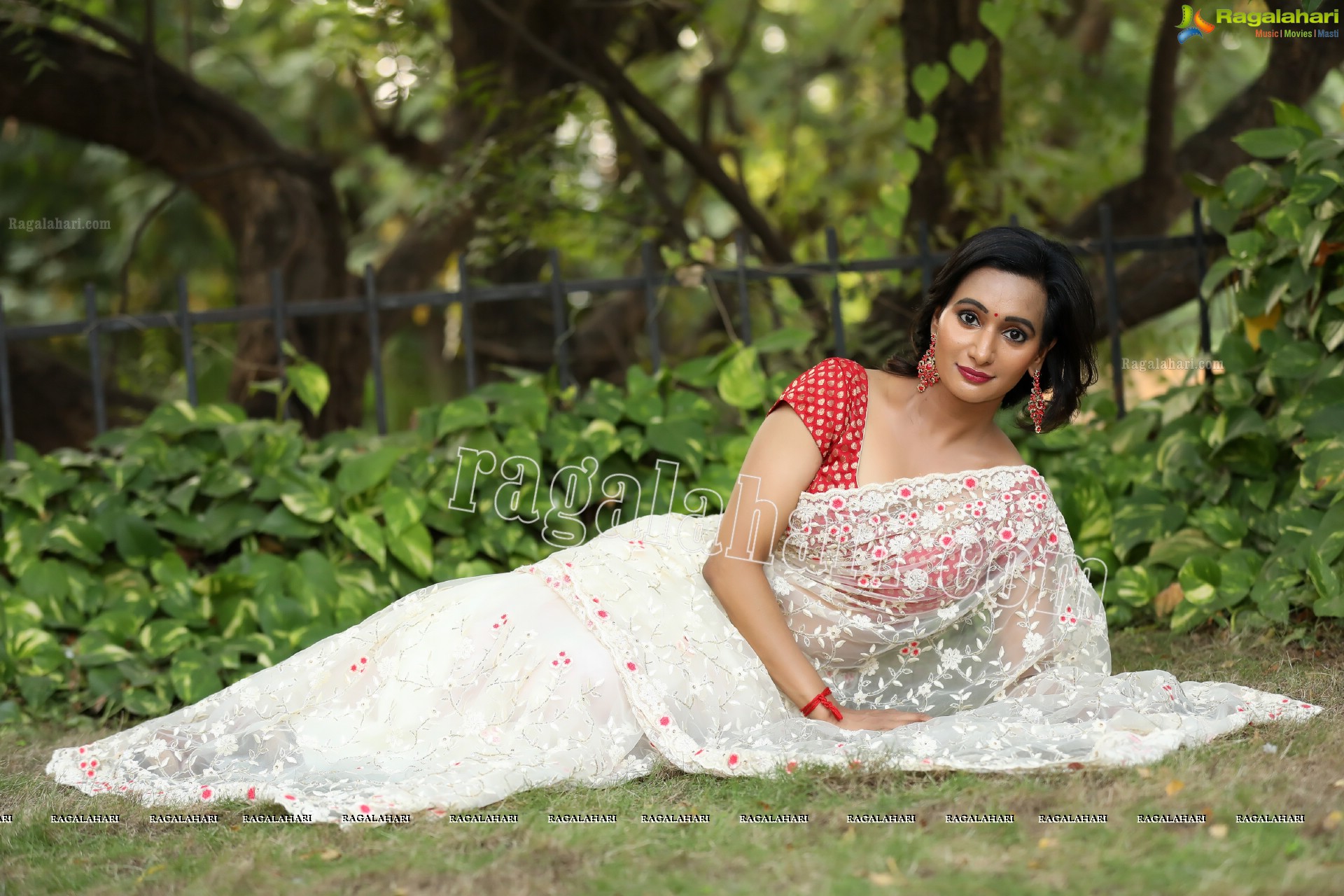 Nisheetha (Exclusive Photo Shoot) (High Definition Photos)