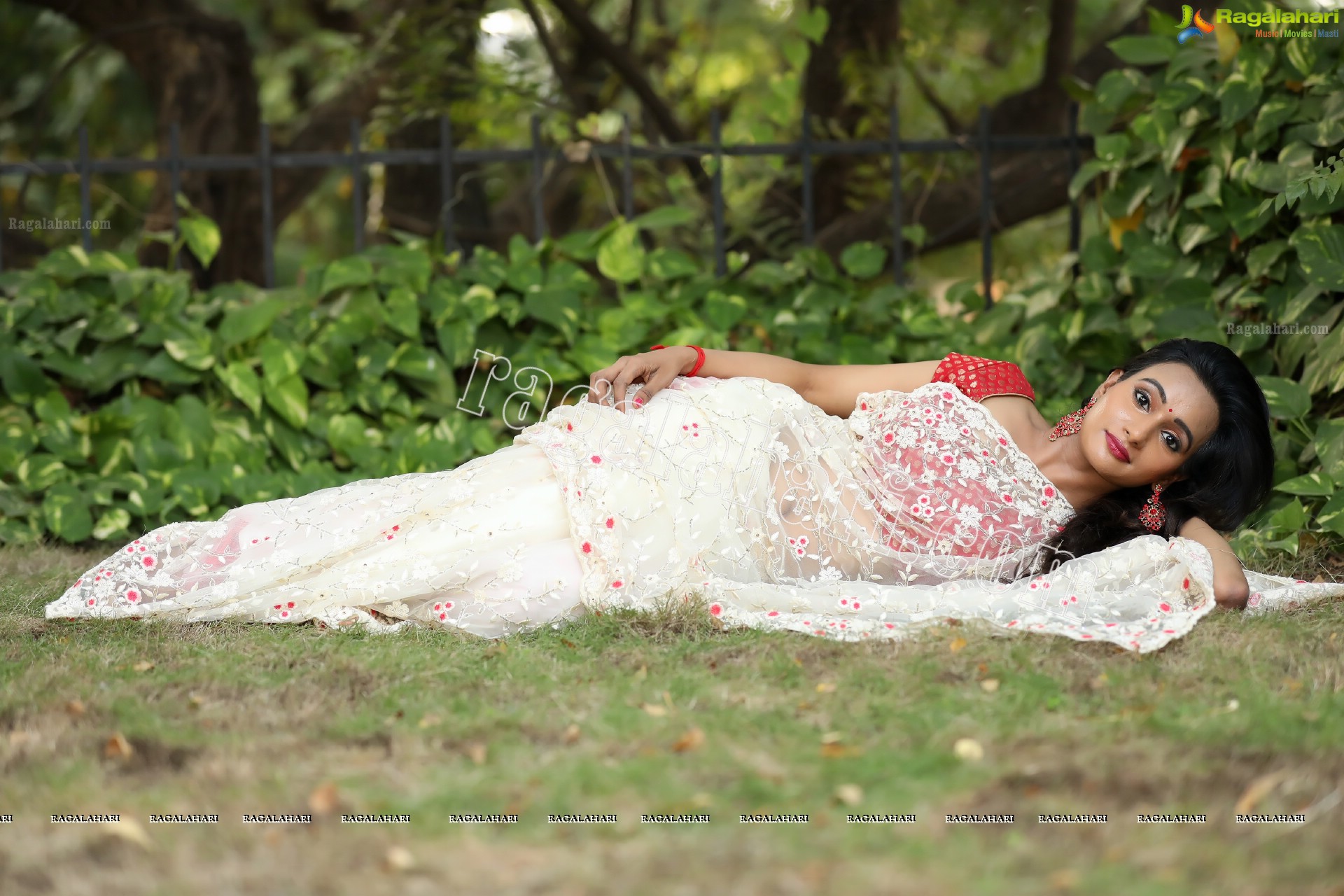 Nisheetha (Exclusive Photo Shoot) (High Definition Photos)