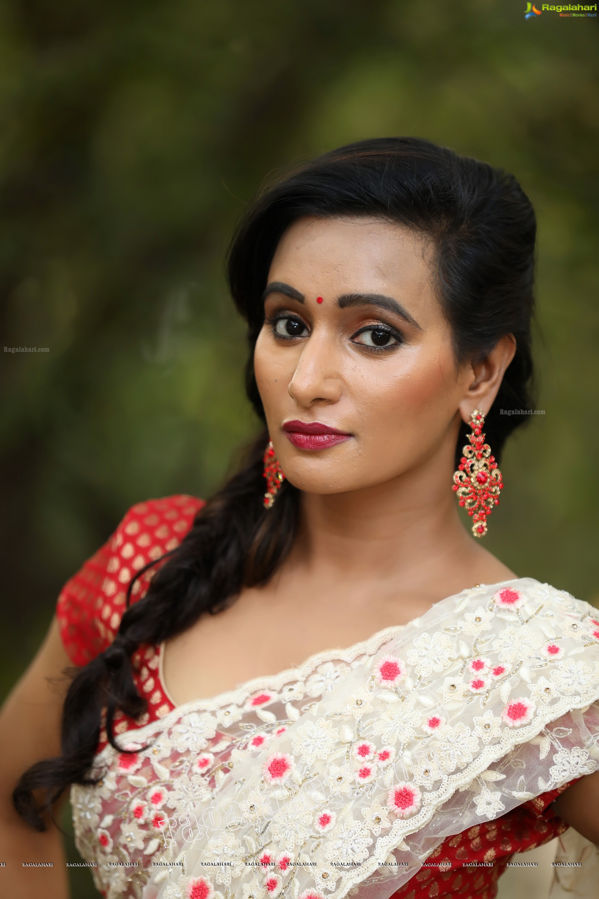 Nisheetha (Exclusive Photo Shoot) (High Definition Photos)