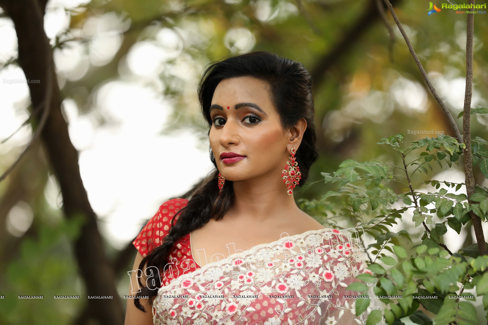 Nisheetha (Exclusive Photo Shoot) (High Definition Photos)