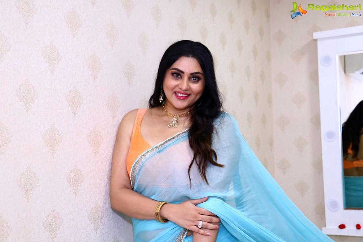 Namitha at Green Trends Salon