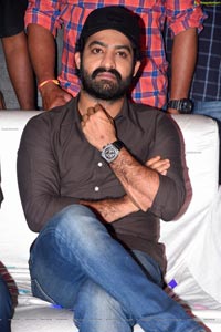 Jr NTR at Entha Manchivadavura Pre-Release