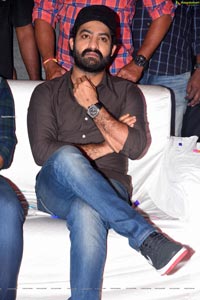 Jr NTR at Entha Manchivadavura Pre-Release