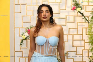 Aditi Sonali Tiwari at Prasanna Yanumula Store Opening