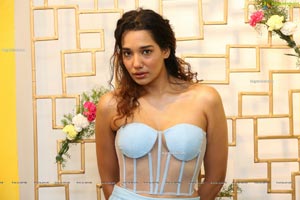 Aditi Sonali Tiwari at Prasanna Yanumula Store Opening