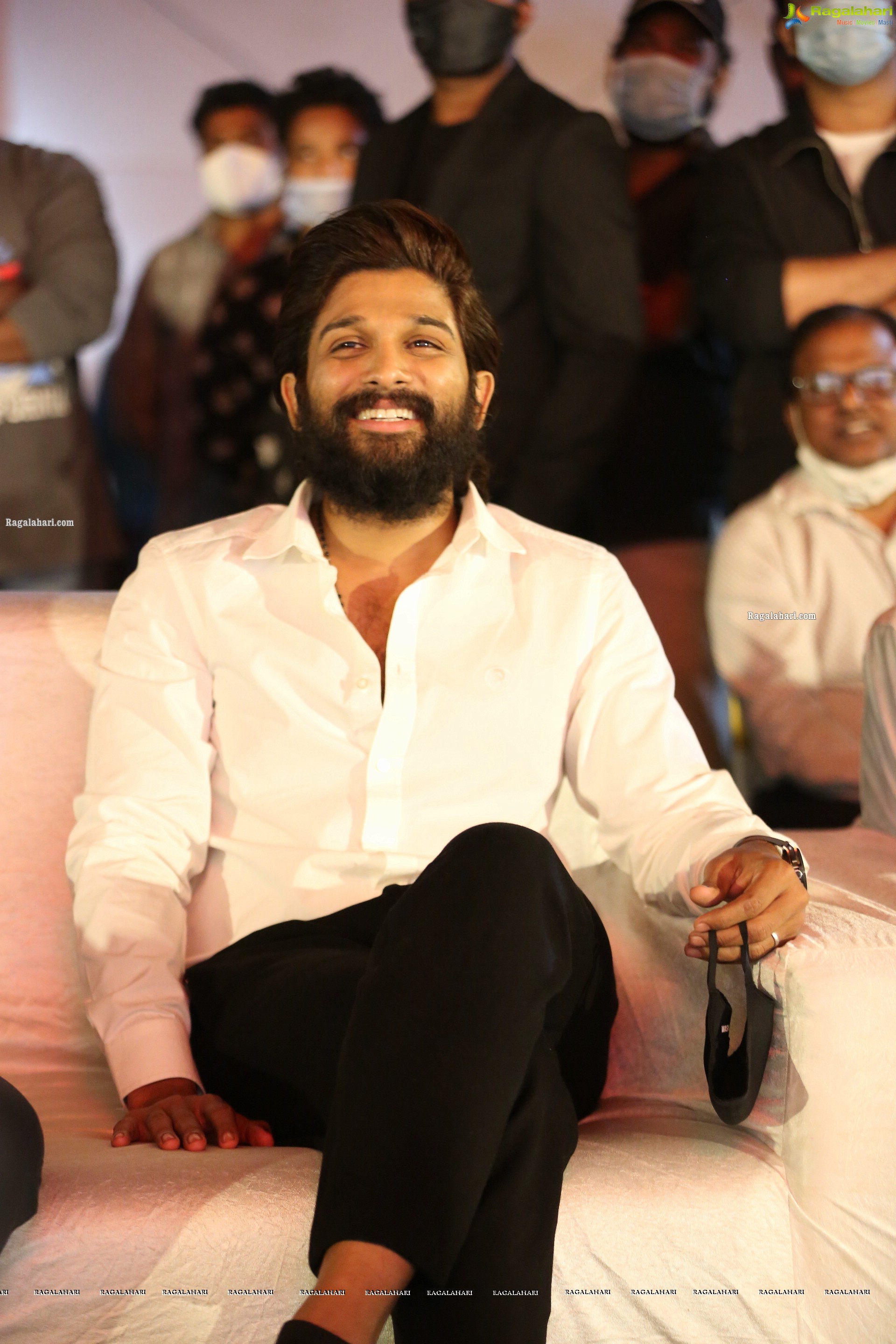 Allu Arjun at Ala Vaikunthapurramuloo Reunion Bash, HD Photo Gallery