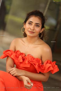 Gnaneswari Kandregula at Mr & Miss Movie Trailer Launch