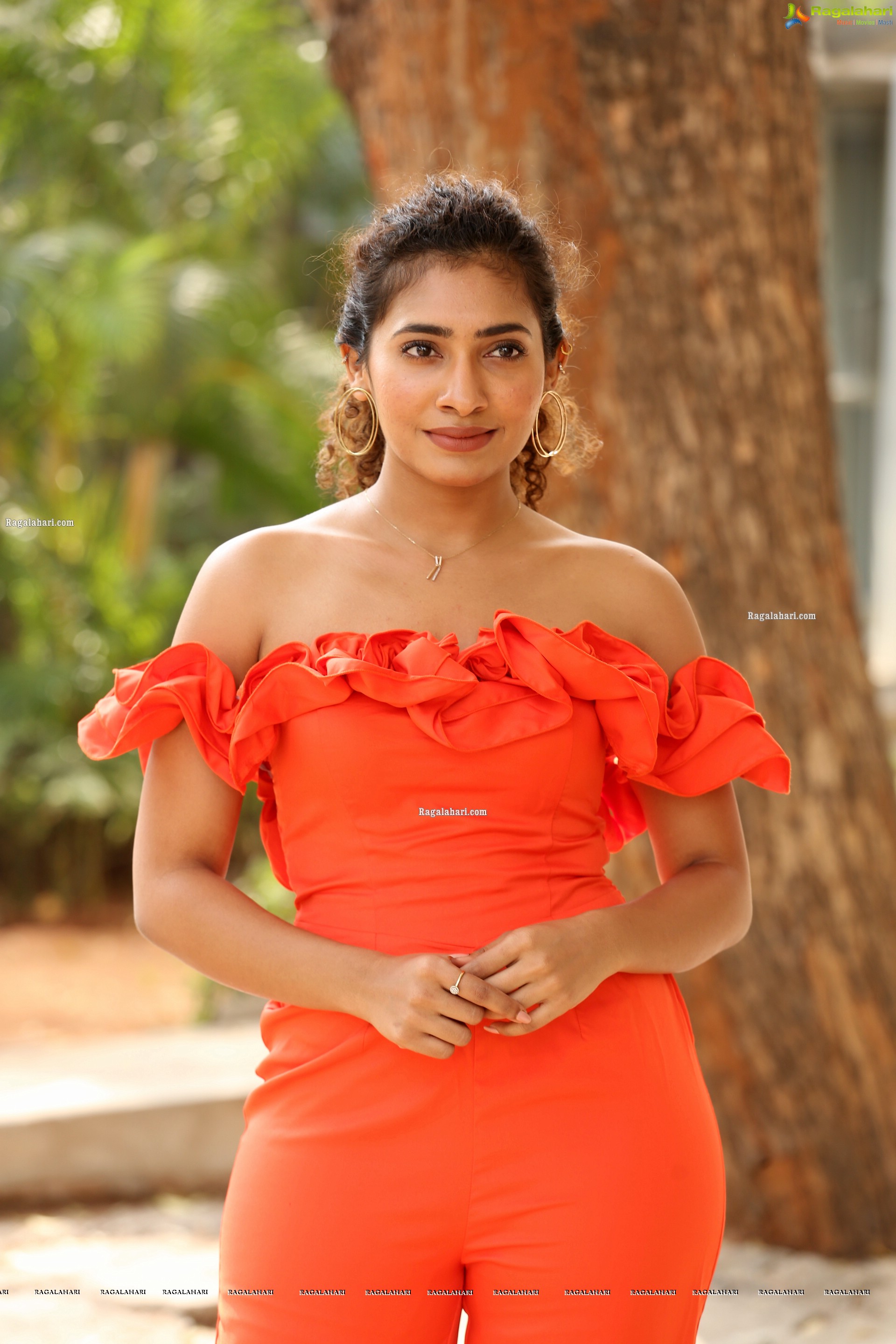 Gnaneswari Kandregula at Mr & Miss Movie Trailer Launch, HD Photo Gallery