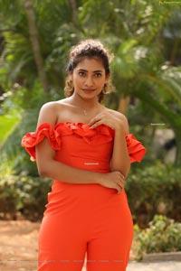 Gnaneswari Kandregula at Mr & Miss Movie Trailer Launch