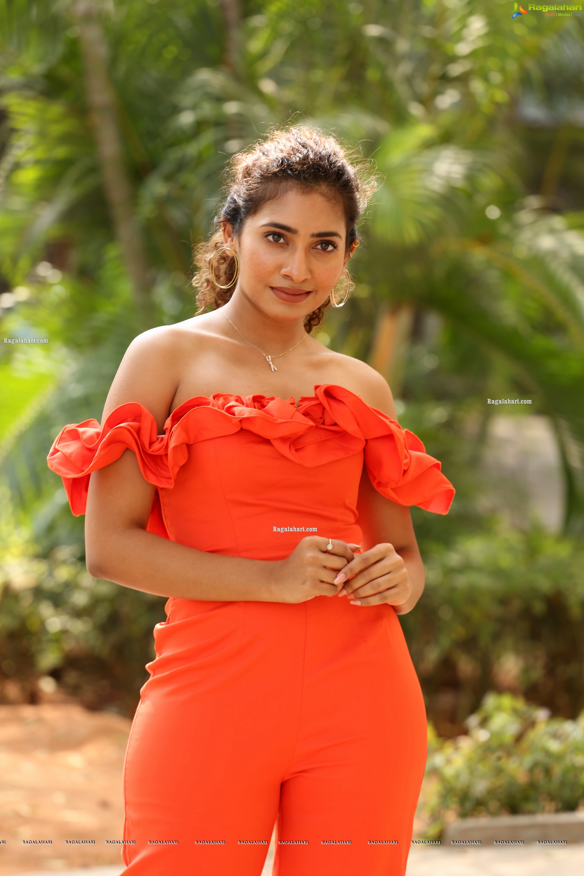 Gnaneswari Kandregula at Mr & Miss Movie Trailer Launch, HD Photo Gallery