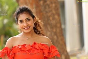 Gnaneswari Kandregula at Mr & Miss Movie Trailer Launch