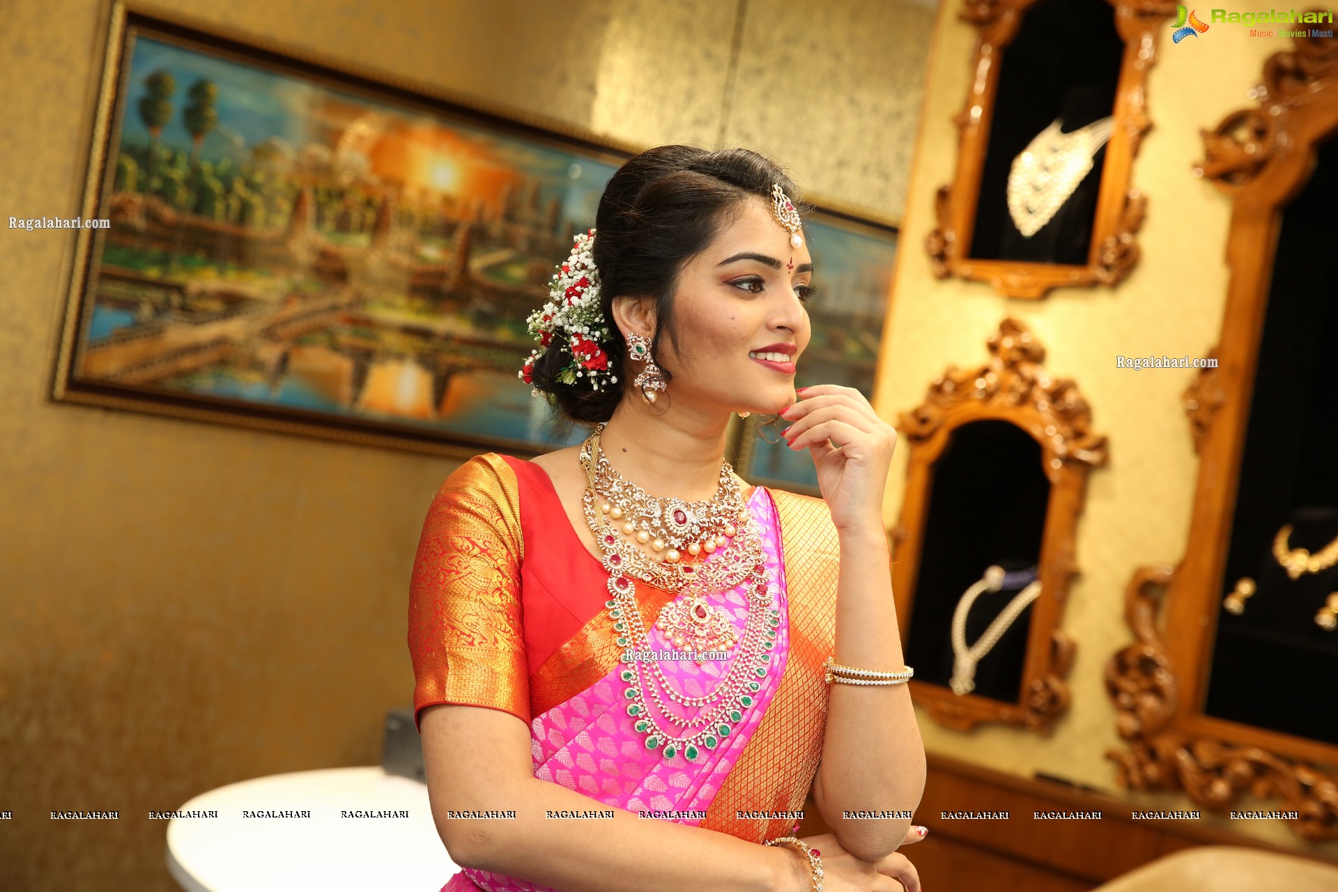 Heena Rai Showcases a Bridal Collection by The Diamond Store by Chandubhai, HD Stills