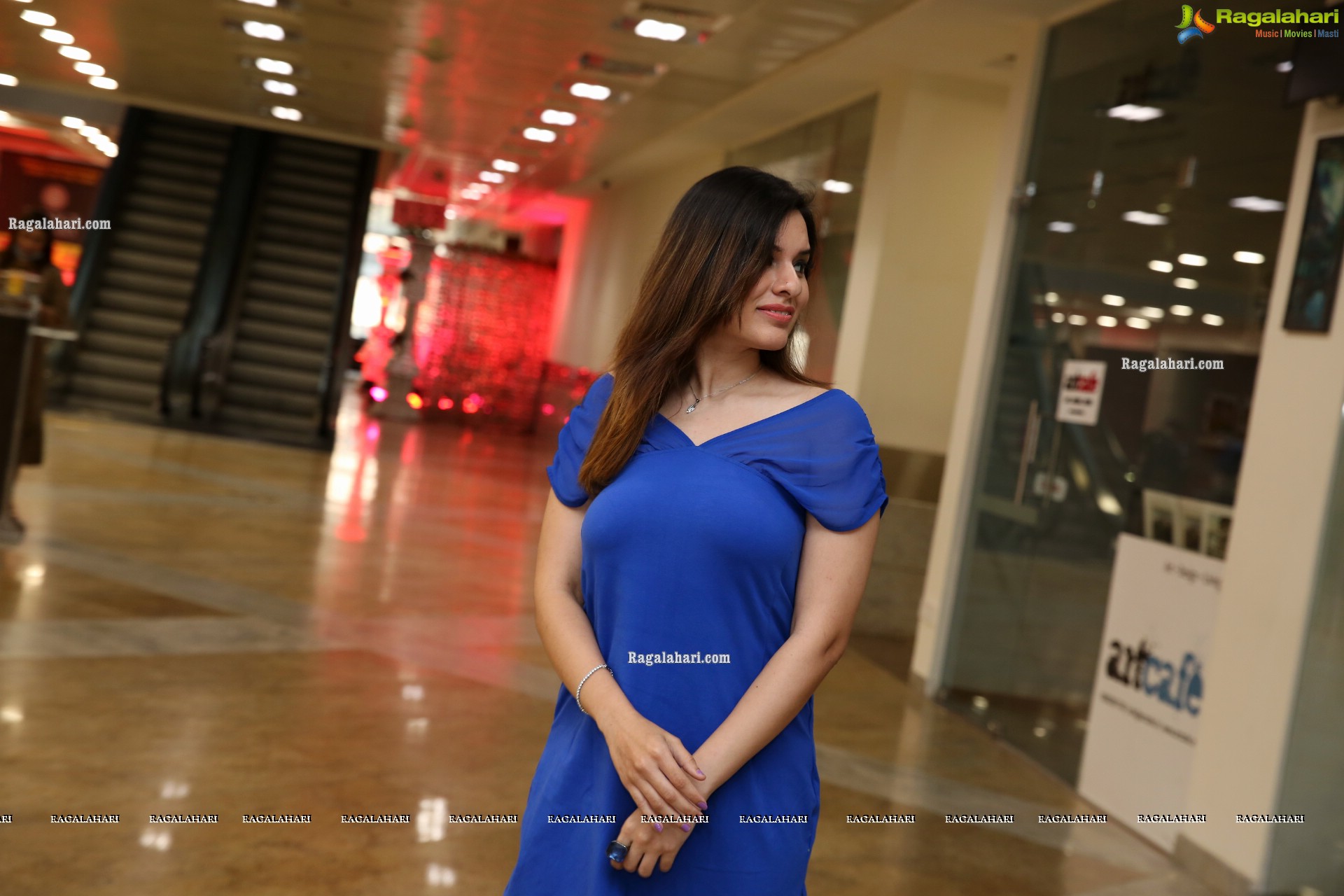 Karnica Karda in Royal Blue Dress, HD Photo Gallery